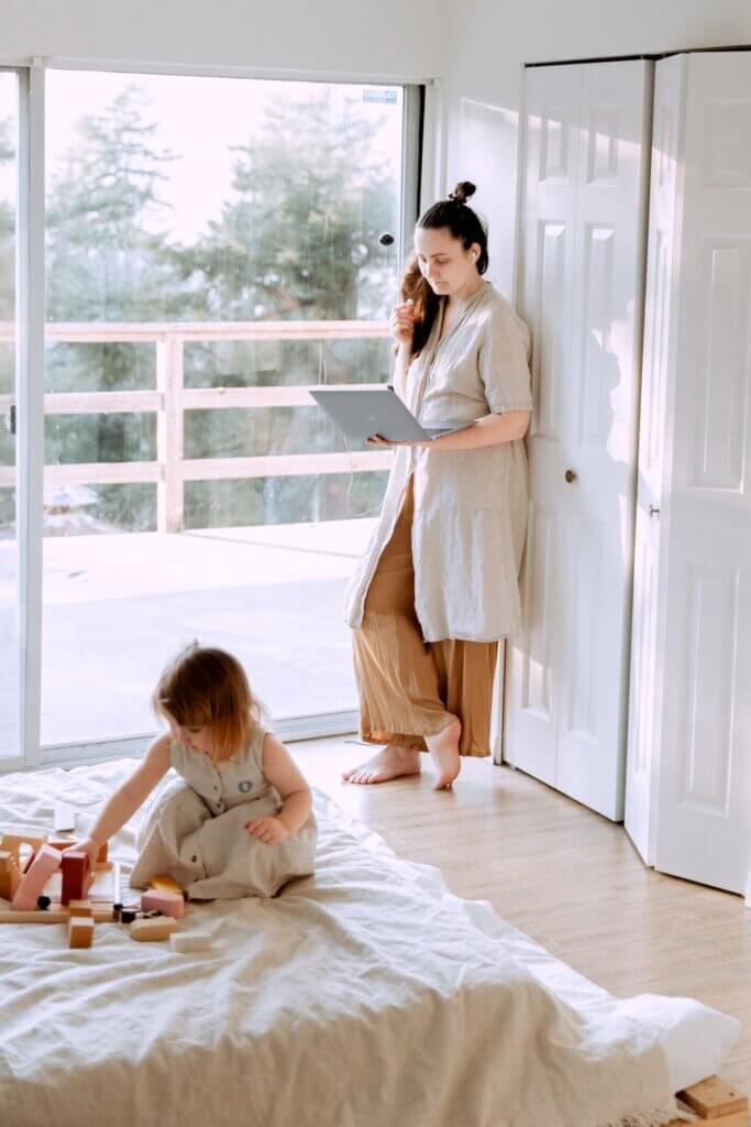 A stay-at-home mom schedule helps us make time for work and play. A stay-at-home mom schedule helps us make time for work and play.
