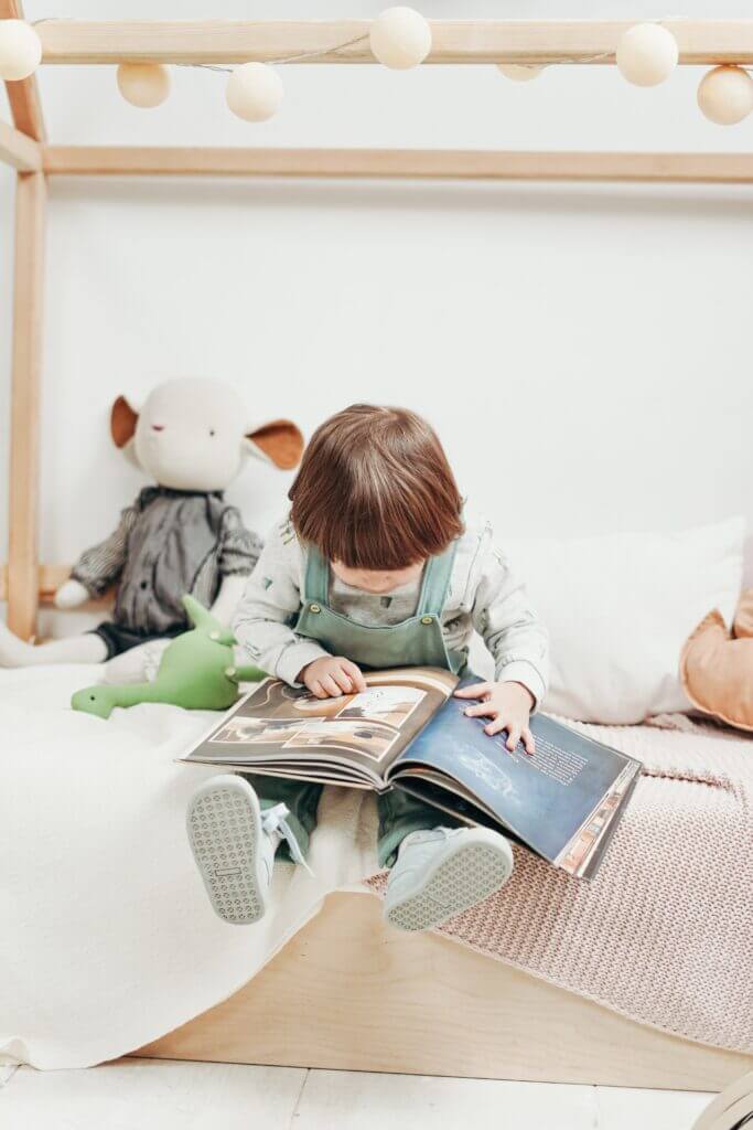 Fun and easy activities for toddlers Reading is a fun and easy activity for toddlers